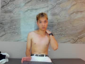 Cristhian_Cody Chaturbate stream image from October 04, 2025