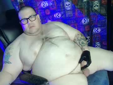 Hoosierdaddyxl Chaturbate stream image from October 04, 2025