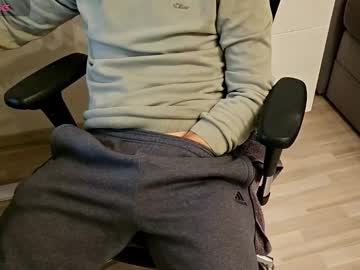 Tree1989 Chaturbate stream image from October 04, 2025