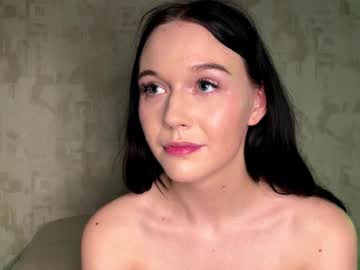 Goodycouple Chaturbate stream image from October 04, 2025