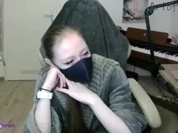Realartofslut Chaturbate stream image from October 04, 2025
