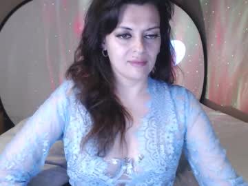 Vilora_8 Chaturbate stream image from October 04, 2025