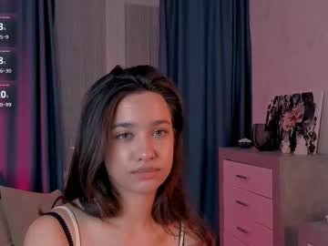 Emeliareaper Chaturbate stream image from October 04, 2025