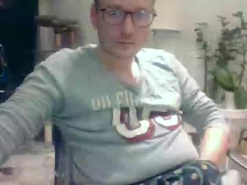 Justnotsobig Chaturbate stream image from October 04, 2025