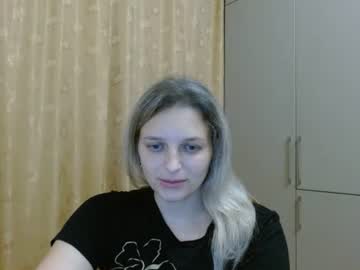 Lillydaville Chaturbate stream image from October 04, 2025