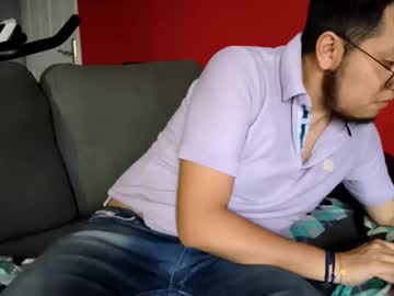 Kangarootown Chaturbate stream image from October 04, 2025