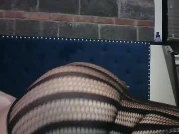 Candyapplered775629 Chaturbate stream image from October 05, 2025