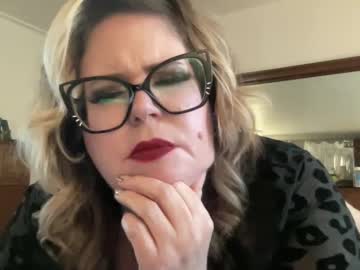 Misssuziegunn Chaturbate stream image from October 05, 2025
