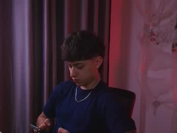 Ares_Dickson1 Chaturbate stream image from October 05, 2025