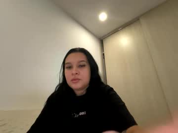 Kiaravelvet Chaturbate stream image from October 05, 2025