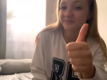 Lovelladeboer Chaturbate stream image from October 05, 2025