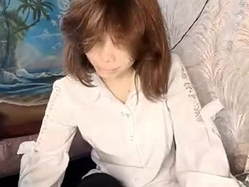 Ladonnarochefort Chaturbate stream image from October 05, 2025