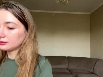 Nidarobichau Chaturbate stream image from October 05, 2025