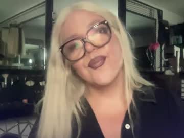 Alphatransmami Chaturbate stream image from October 05, 2025