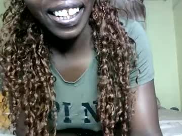 Extra_Pound Chaturbate stream image from October 05, 2025