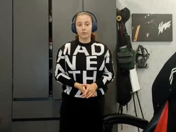 Rosannacreamer Chaturbate stream image from October 05, 2025