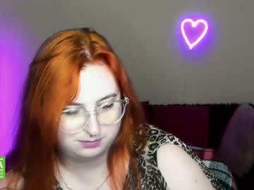 Alicia_Side_Red Chaturbate stream image from October 05, 2025