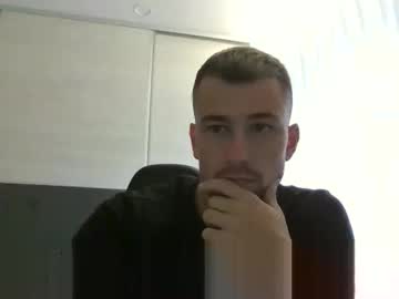 Mrhornyy12113 Chaturbate stream image from October 05, 2025