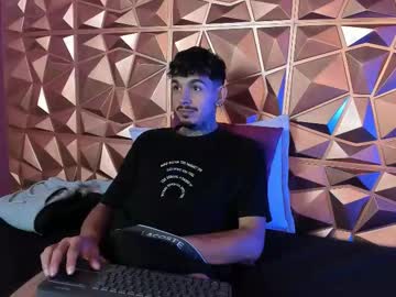 Aleking13 Chaturbate stream image from October 05, 2025