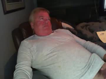 Canamanxxx Chaturbate stream image from October 05, 2025