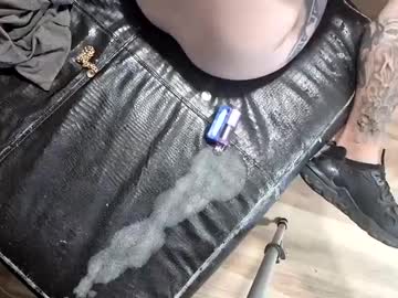 Jazzlynxo Chaturbate stream image from October 05, 2025