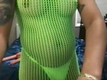 Sofialuxxts Chaturbate stream image from October 05, 2025