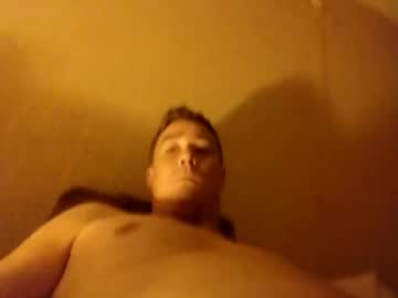Kriskros2u Chaturbate stream image from October 05, 2025