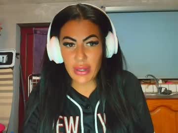 Leila_Lopexxx Chaturbate stream image from October 05, 2025