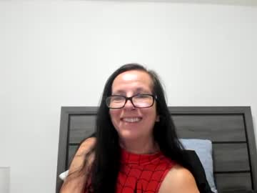 Sassypeachgoddess Chaturbate stream image from October 06, 2025