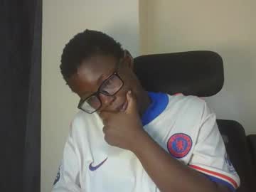 Pretty_Kemmy Chaturbate stream image from October 06, 2025