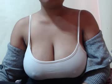 Saronette Chaturbate stream image from October 06, 2025