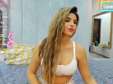 Bella_Posh Chaturbate stream image from October 06, 2025