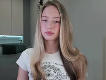 Longoriaeva Chaturbate stream image from October 06, 2025