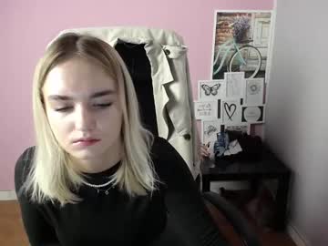 Viktoria_Lovely Chaturbate stream image from October 06, 2025