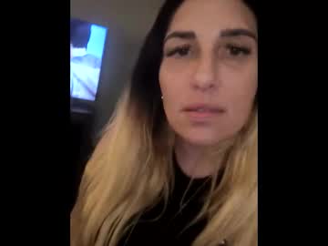 Icecreamhoho Chaturbate stream image from October 06, 2025