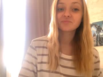 Lovelladeboer Chaturbate stream image from October 06, 2025