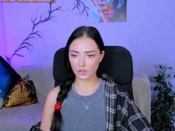 Miki_Nikki Chaturbate stream image from October 06, 2025