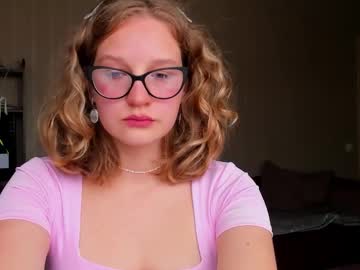 Bloomi_Lum Chaturbate stream image from October 06, 2025