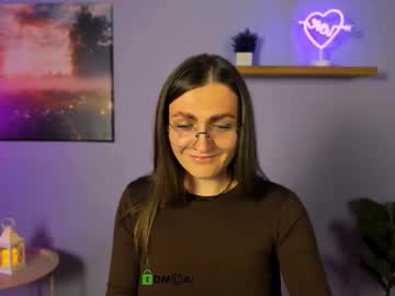 Elara_Oscura Chaturbate stream image from October 06, 2025