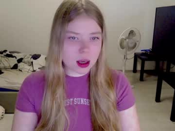 Kitten_Jenny01 Chaturbate stream image from October 06, 2025