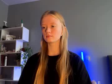 Mittietonge Chaturbate stream image from October 06, 2025