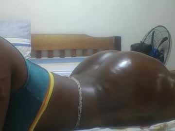 Loreencutie Chaturbate stream image from October 06, 2025