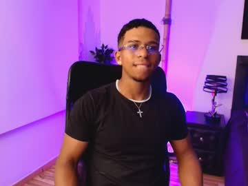 Liam_Morocho Chaturbate stream image from October 06, 2025