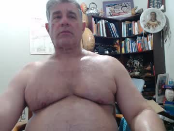 Luv2bnakedallthetime Chaturbate stream image from October 06, 2025