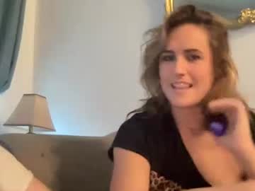 Newchases Chaturbate stream image from October 06, 2025