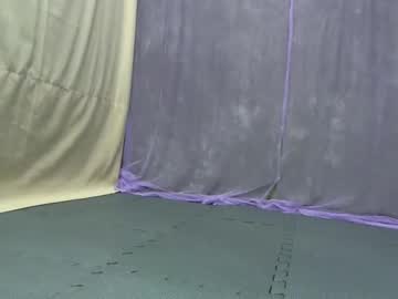 Cutetinyasian143_ Chaturbate stream image from October 07, 2025