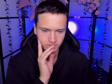 Zackhandsome Chaturbate stream image from October 07, 2025
