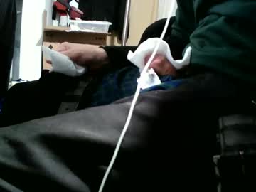 Averagecharles757569 Chaturbate stream image from October 07, 2025