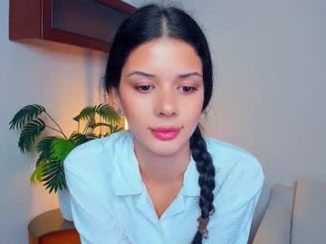 Softlyy_Bold Chaturbate stream image from October 07, 2025
