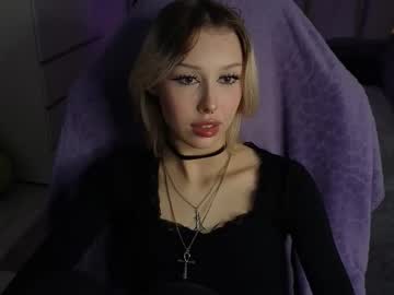 Nebu1anymph Chaturbate stream image from October 07, 2025